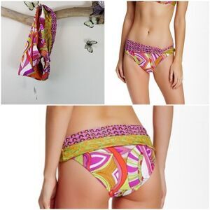 Trina Turk Amazonia Shash hipster berry